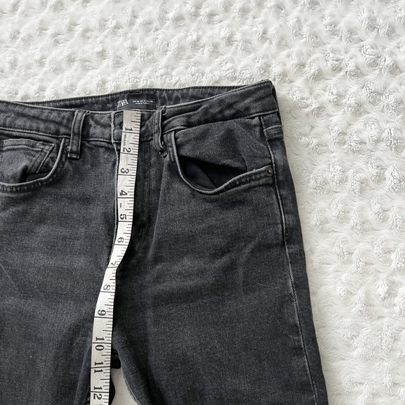 ZARA Faded Black High Rise Raw Hem Denim Jeans - Picture 12 of 13